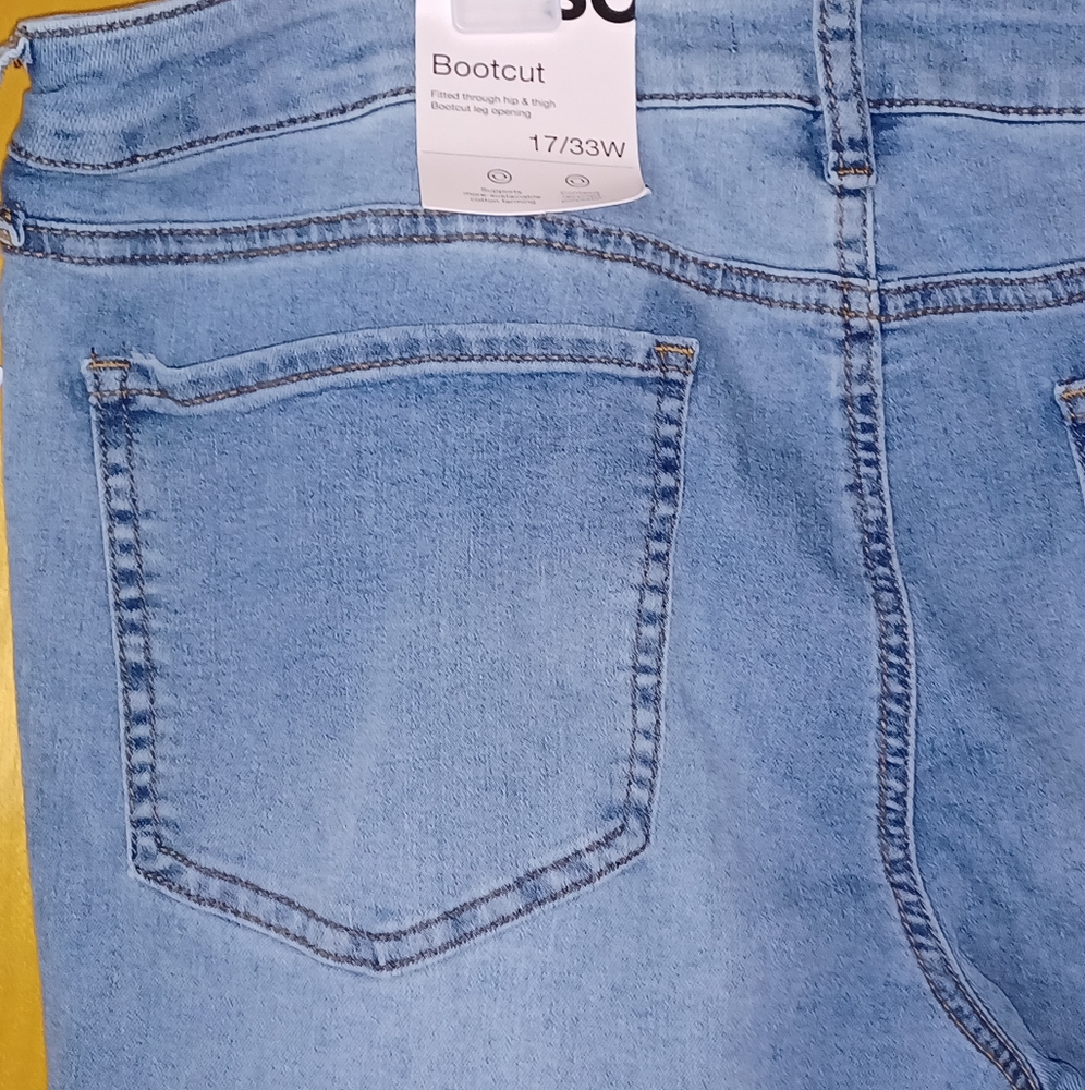 Bootcut Repreve jeans